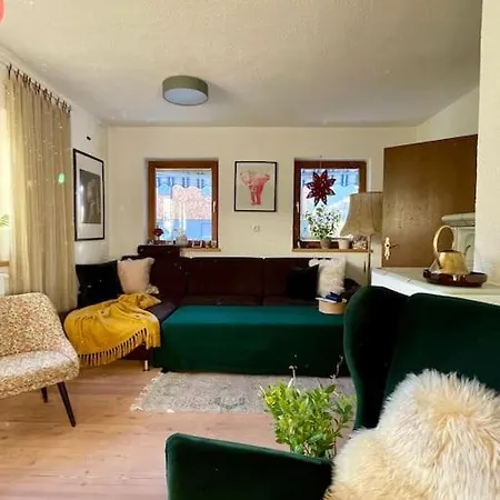 Freistehendes Haus Fuegen Vakantiehuis